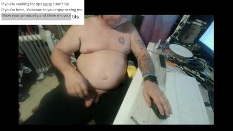 Snapshot of pini_z chatting on March 2025 07:58:02 PM pini_z online show from March 2025 07:58:02 PM