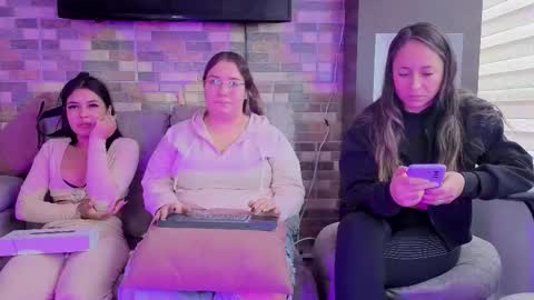 pink_as online show from February 2026 02:24:02 PM