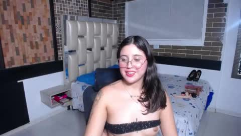 pink_fox03 online show from June 2026 08:57:02 PM