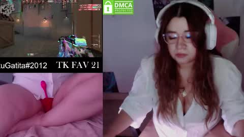 Snapshot of pink_girl0n chatting on February 2026 11:47:01 PM Kitty online show from February 2026 11:47:01 PM