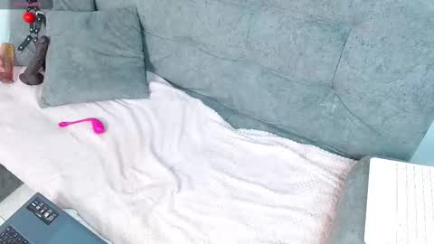 Snapshot of pink_love_25 chatting on January 2025 06:28:01 AM pink_love_25 online show from January 2025 06:28:01 AM