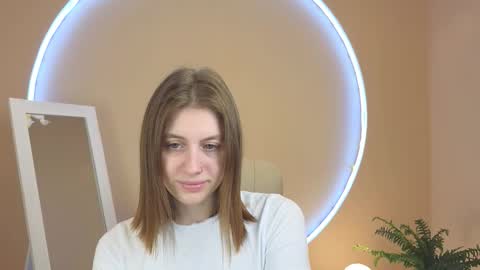 Snapshot of pink_muse chatting on November 2025 01:43:03 PM Muse online show from November 2025 01:43:03 PM