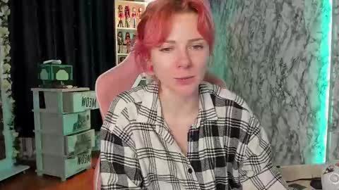 Saly online show from December 2025 11:08:01 AM