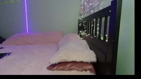 pink_tv online show from September 2025 12:47:01 AM