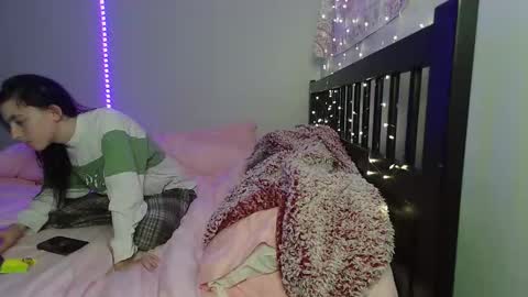 pink_tv online show from November 2025 02:01:02 AM