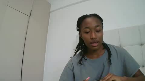 PinkyAura online show from February 2026 11:18:01 AM