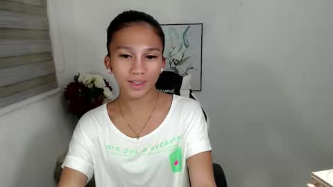 Snapshot of pinkdollbaby_ chatting on April 2026 11:45:02 AM pinkdollbaby_ online show from April 2026 11:45:02 AM