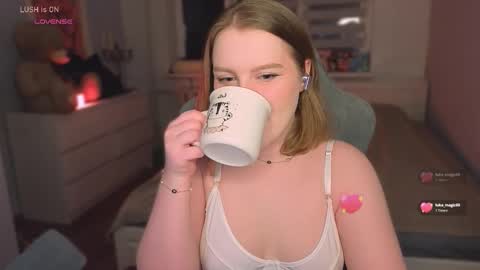 Snapshot of pinkiep1e chatting on January 2026 12:05:01 AM pinkiep1e online show from January 2026 12:05:01 AM