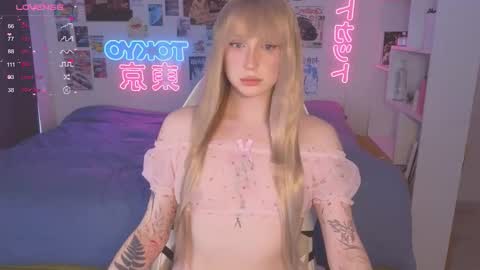 pinkvenom_ online show from September 2025 10:04:02 AM