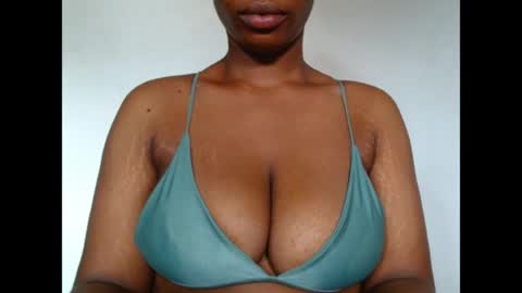 Snapshot of pinkxsugar chatting on June 2026 12:42:02 PM pinkxsugar online show from June 2026 12:42:02 PM