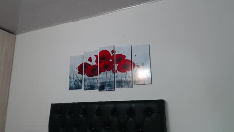 pinky_f00x online show from October 2025 11:02:01 PM