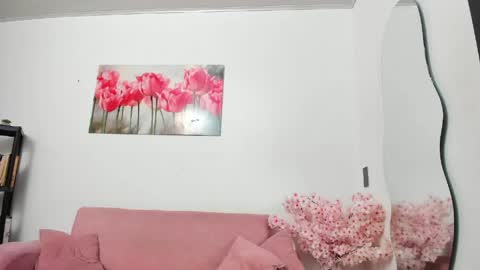 Snapshot of pinky_f00x chatting on June 2026 07:42:01 PM pinky_f00x online show from June 2026 07:42:01 PM