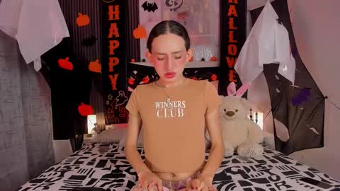 Peachy online show from October 2025 04:35:01 AM