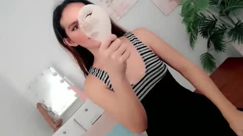 Snapshot of pinky_web03 chatting on November 2025 01:04:02 AM pinky_web03 online show from November 2025 01:04:02 AM