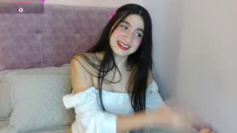 Snapshot of pinkyperla chatting on April 2026 03:30:02 PM Perla online show from April 2026 03:30:02 PM