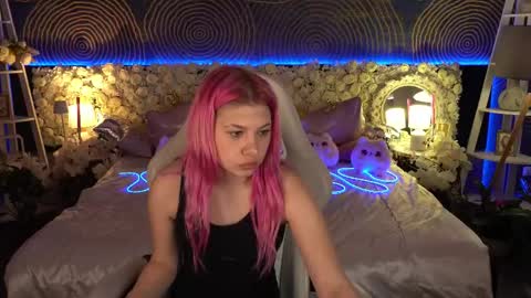 pinkytrix online show from May 2026 12:43:01 PM