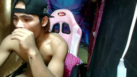 Snapshot of pinoy_fuckboy69 chatting on February 2026 02:42:02 PM pinoy_fuckboy69 online show from February 2026 02:42:02 PM