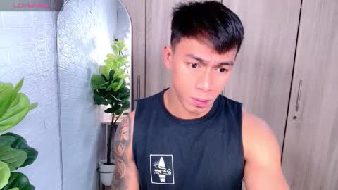 ethan online show from November 2025 12:22:02 PM