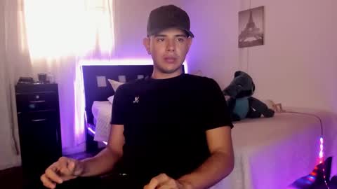 Snapshot of piperodriguez_ chatting on January 2025 06:23:01 PM Pipe Rodriguez online show from January 2025 06:23:01 PM