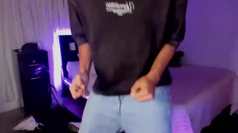 Snapshot of piperodriguez_ chatting on January 2025 07:07:01 AM Pipe Rodriguez online show from January 2025 07:07:01 AM