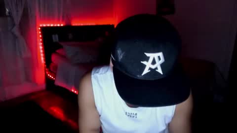 Snapshot of piperodriguez_ chatting on February 2025 02:06:02 AM Pipe Rodriguez online show from February 2025 02:06:02 AM