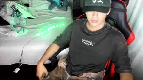 Snapshot of piperodriguez_ chatting on February 2025 04:14:02 AM Pipe Rodriguez online show from February 2025 04:14:02 AM