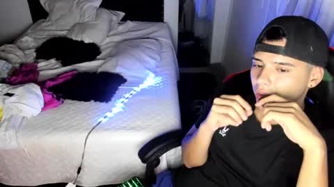 Snapshot of piperodriguez_ chatting on February 2025 04:01:01 AM Pipe Rodriguez online show from February 2025 04:01:01 AM