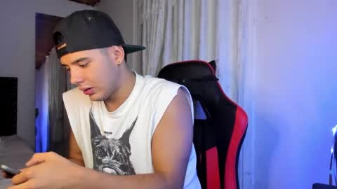 Snapshot of piperodriguez_ chatting on February 2025 12:49:02 AM Pipe Rodriguez online show from February 2025 12:49:02 AM