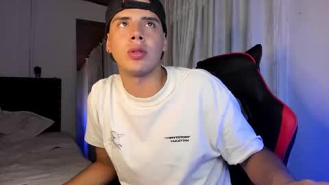 Snapshot of piperodriguez_ chatting on February 2025 07:56:01 AM Pipe Rodriguez online show from February 2025 07:56:01 AM