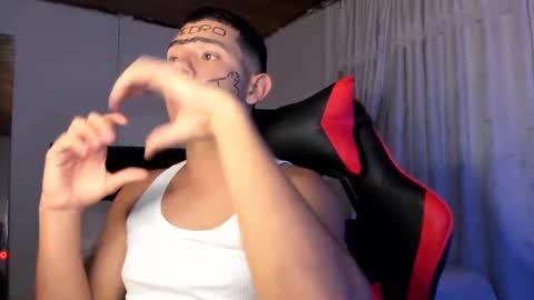 Snapshot of piperodriguez_ chatting on February 2025 01:57:01 AM Pipe Rodriguez online show from February 2025 01:57:01 AM