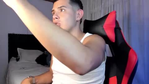 Snapshot of piperodriguez_ chatting on February 2025 02:40:02 AM Pipe Rodriguez online show from February 2025 02:40:02 AM