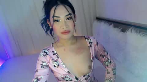 Ari online show from September 2025 03:28:01 AM