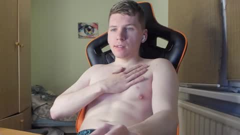 Snapshot of pirremeow chatting on December 2024 05:55:01 AM Pierre online show from December 2024 05:55:01 AM