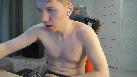 Snapshot of pirremeow chatting on February 2025 01:39:01 PM Pierre online show from February 2025 01:39:01 PM