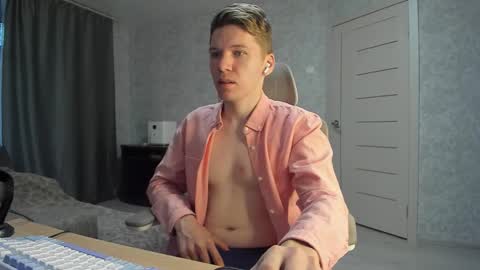 Snapshot of pirremeow chatting on October 2025 07:16:01 AM Pierre online show from October 2025 07:16:01 AM