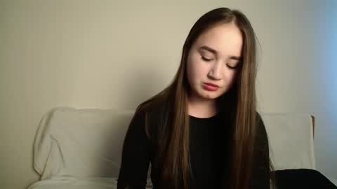 Lily online show from May 2026 02:02:01 PM