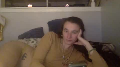 Snapshot of pixie_bella chatting on December 2025 06:28:01 PM pixie_bella online show from December 2025 06:28:01 PM