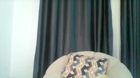 Snapshot of pixie_roman chatting on November 2025 03:17:02 AM Majesty online show from November 2025 03:17:02 AM