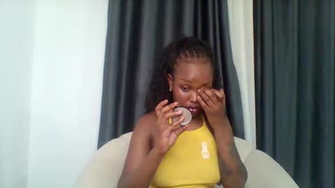 Snapshot of pixie_roman chatting on November 2025 06:41:02 PM Majesty online show from November 2025 06:41:02 PM