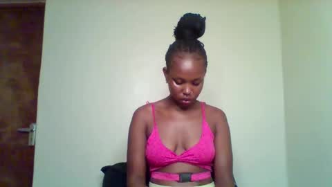 Snapshot of pixie_roman chatting on December 2025 10:10:02 AM Majesty online show from December 2025 10:10:02 AM