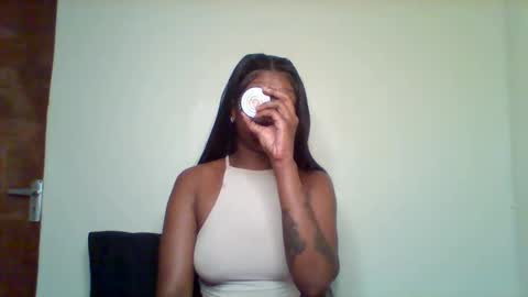 Snapshot of pixie_roman chatting on January 2026 02:24:01 AM Majesty online show from January 2026 02:24:01 AM