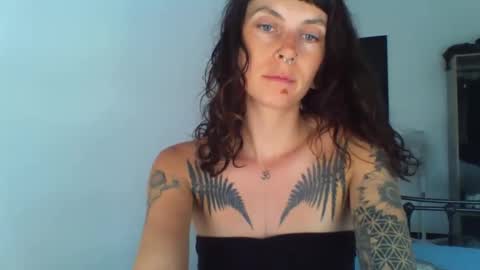pixiecatfairy online show from September 2025 01:10:01 PM