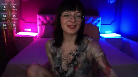 pixiepeachh online show from September 2025 12:29:01 PM