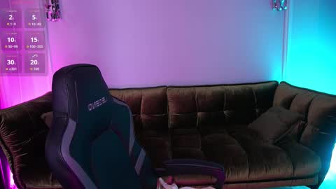 pixiepeachh online show from November 2025 08:04:02 AM