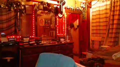 Izzy online show from February 2026 03:57:02 AM