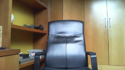 pl4yer21 online show from June 2026 05:37:01 PM