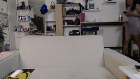 plasticgirll online show from January 2025 01:53:01 PM