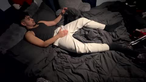 X X X online show from December 2025 05:38:02 AM