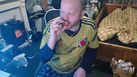 playboy_horny online show from November 2025 03:32:02 AM