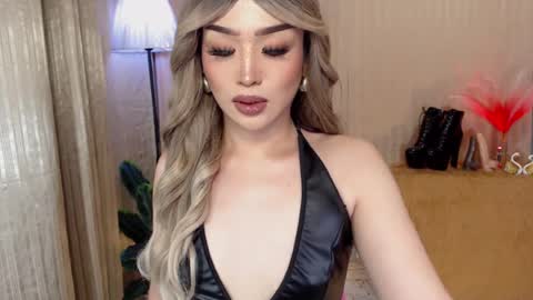 Snapshot of playful_angel1598 chatting on June 2026 01:03:01 AM ARA online show from June 2026 01:03:01 AM